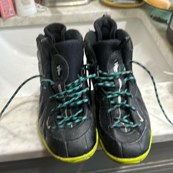 New Balance Green Vert Sneakers